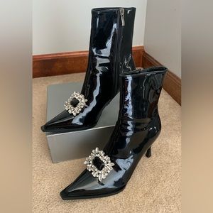 - NEW!!  Women’s Rhinestone   boot size 8  EUR 39  brand new !! Fits 7.5
